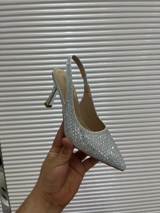 女神夏季高跟鞋银色水钻尖头高跟浅口包头时装凉鞋