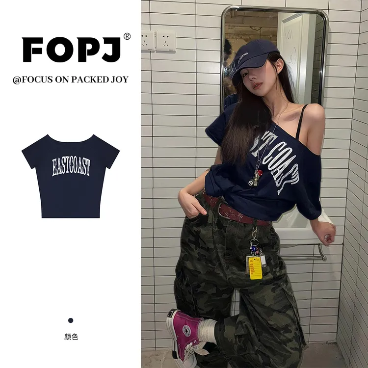 FOPJ美式复古慵懒风穿搭斜肩短袖t恤字母印花百搭显瘦辣妹上衣女