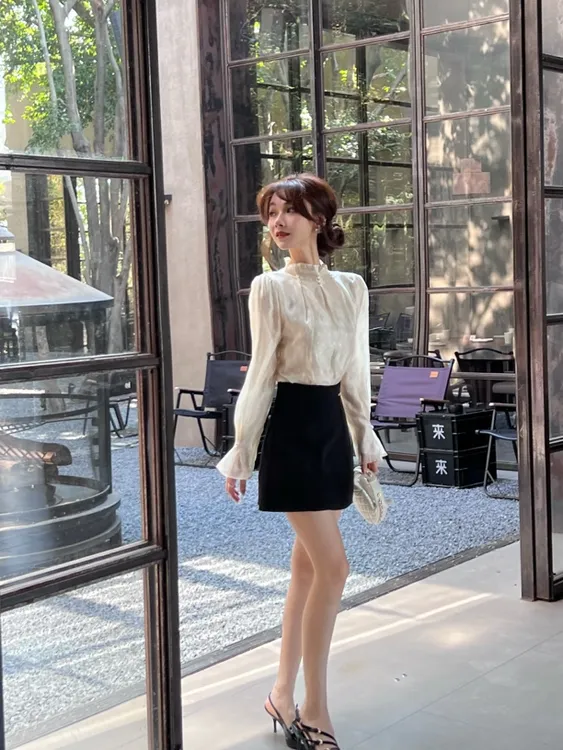 《白月清梦》法式钉珠立领气质小香风衬衣＃8508