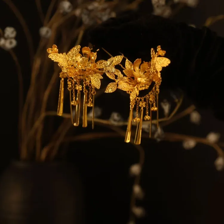 ete新娘饰品金色流苏蝴蝶边夹精致富贵新中式秀禾龙凤褂配饰12900