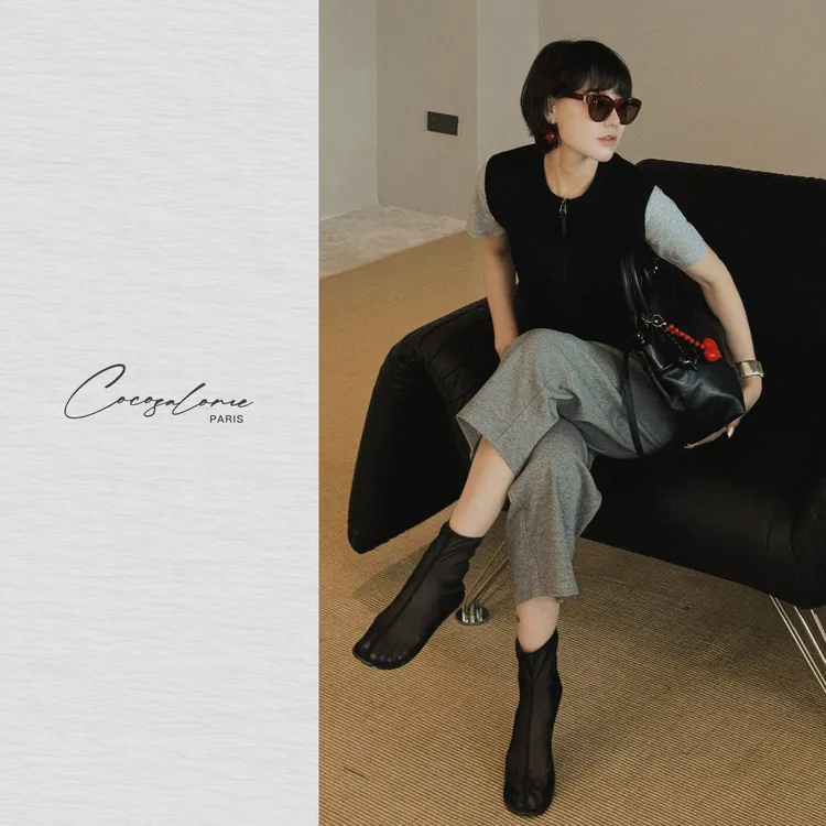 韩彬彬"黑豆"假两件设计感百搭莱赛尔透气开衫V领短袖T恤女2306-2