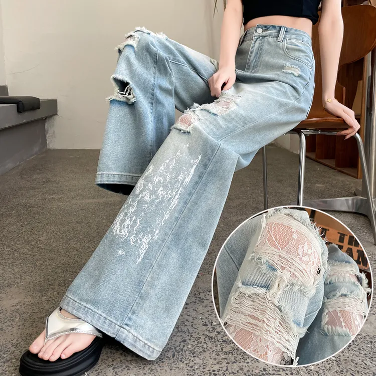 蜜蜜穿搭浅蓝色蕾丝破洞阔腿牛仔裤女2025夏薄宽松设计感乞丐裤子