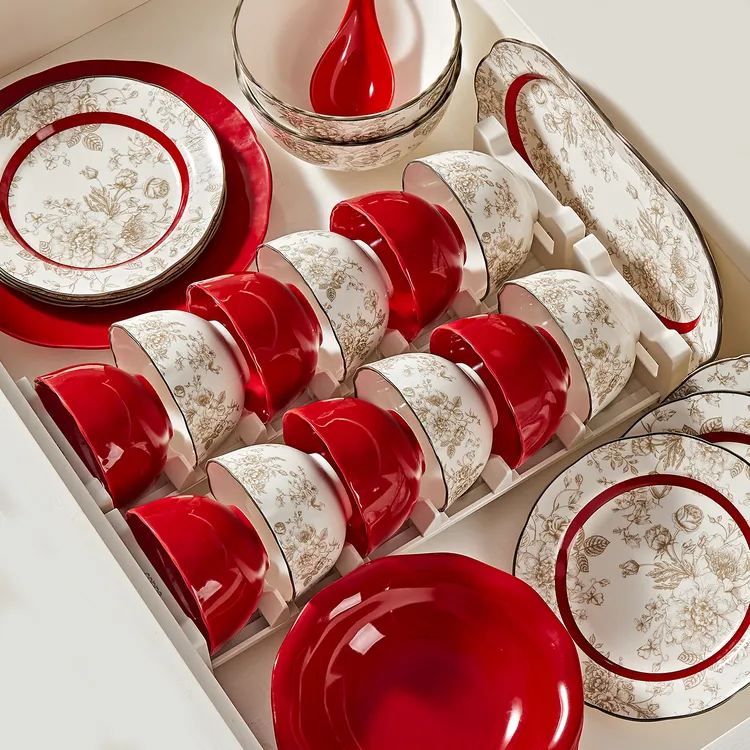 新婚礼物送新娘新人餐具礼盒订婚礼物送闺蜜高级实用结婚碗碟套装