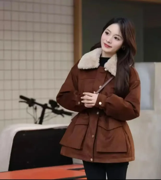 90白鸭绒羊羔毛翻领麂皮绒派克羽绒服外套女2025冬季新款收腰保暖