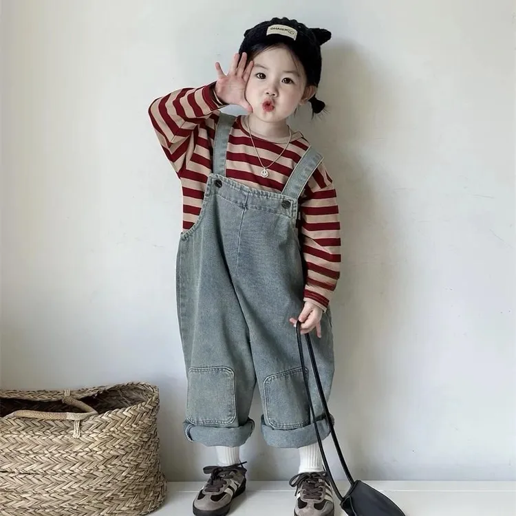 韩版女童春装套装2025新款宝宝时髦牛仔背带裤搭配条纹长袖两件套