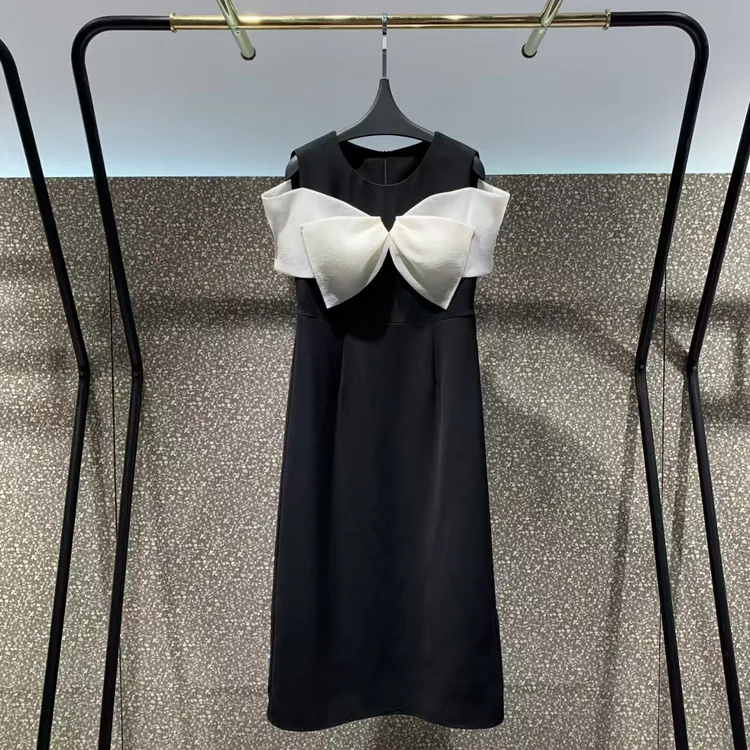 商场款定制黑色蝴蝶结露肩连衣裙夏季修身显瘦轻奢小黑裙