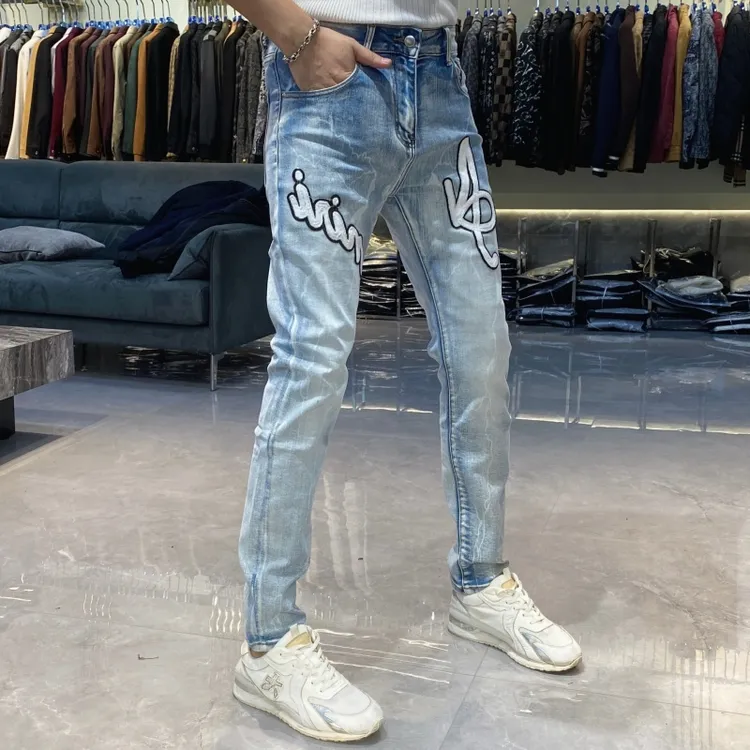 【也许家】新品男士破洞蓝色欧货刺绣修身弹力小脚牛仔裤CC3841