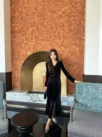 【钰姐精选】非805-V领蕾丝边丝绒气质显瘦连衣裙法式收腰修身名媛
