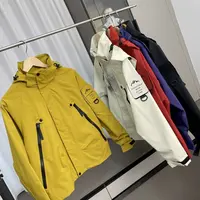 秋冬新款冲锋衣情侣款户外防风防水登山服