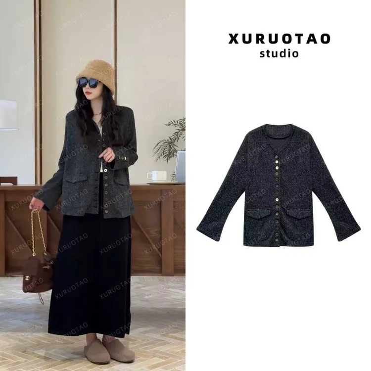 XURUOTAO 【费城记忆】羊毛扣子设计显瘦气质深灰色薄外套 T5604