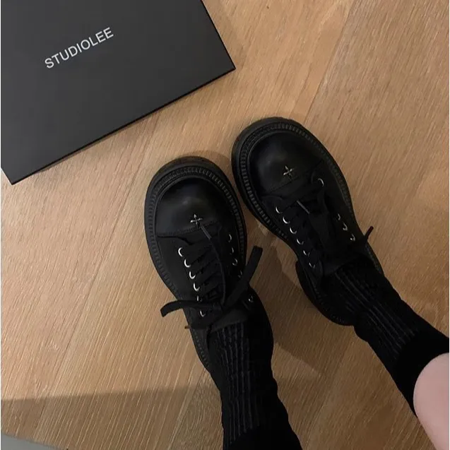 幂幂同款水上漂~厚底增高圆头休闲鞋女皮鞋板鞋冬季女款百搭黑色