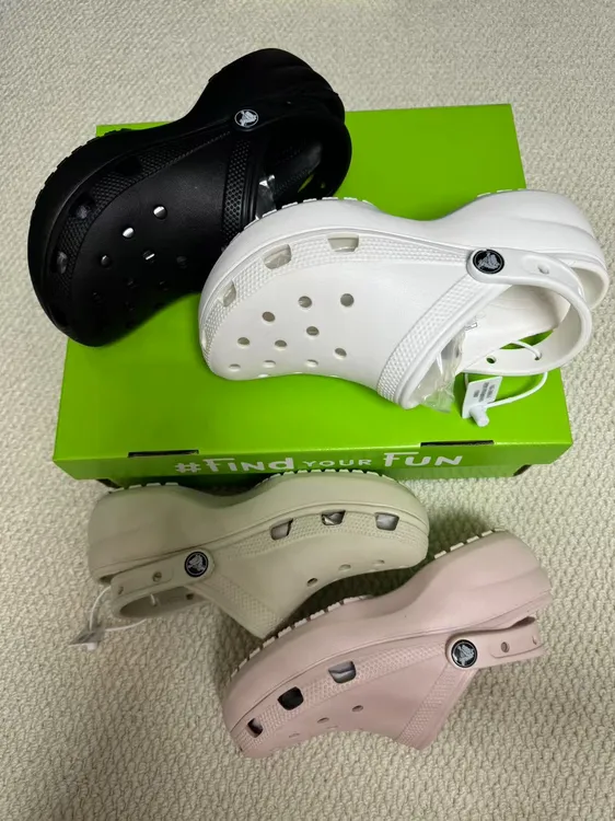 【云朵】4.1cm厚底洞洞鞋时尚凉鞋