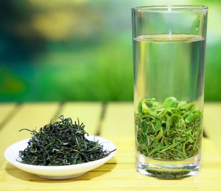 龙王垭高山云雾茶龙峰茶2025年雨前新茶