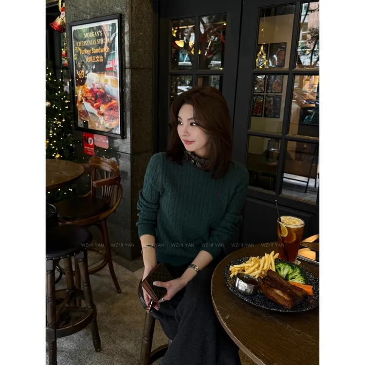 【青稞雾】“羊毛衫"极简设计感羊驼毛混纺绞花工艺刺绣长袖毛衣2304