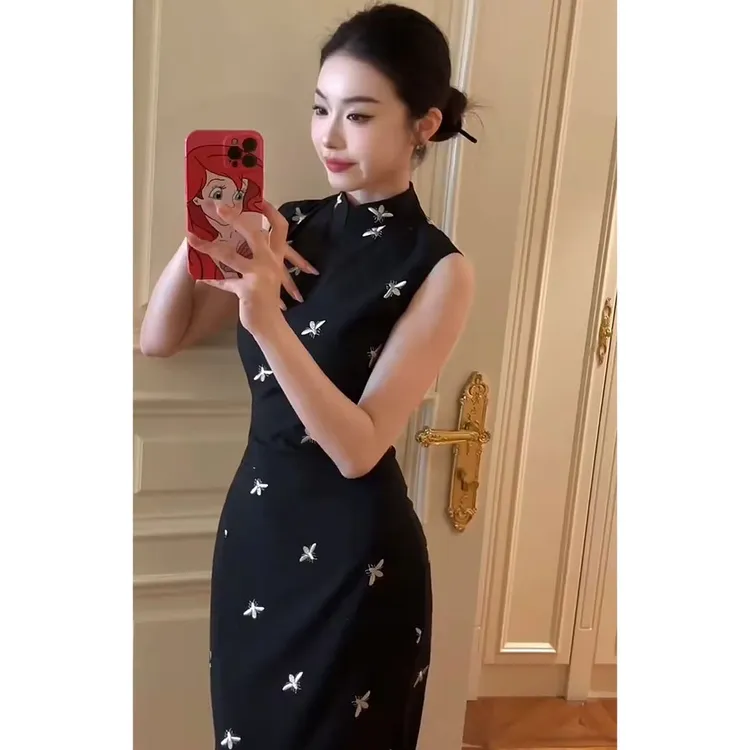 新中式国风气质绣花旗袍改良年轻款高级感开叉显瘦旗袍连衣裙