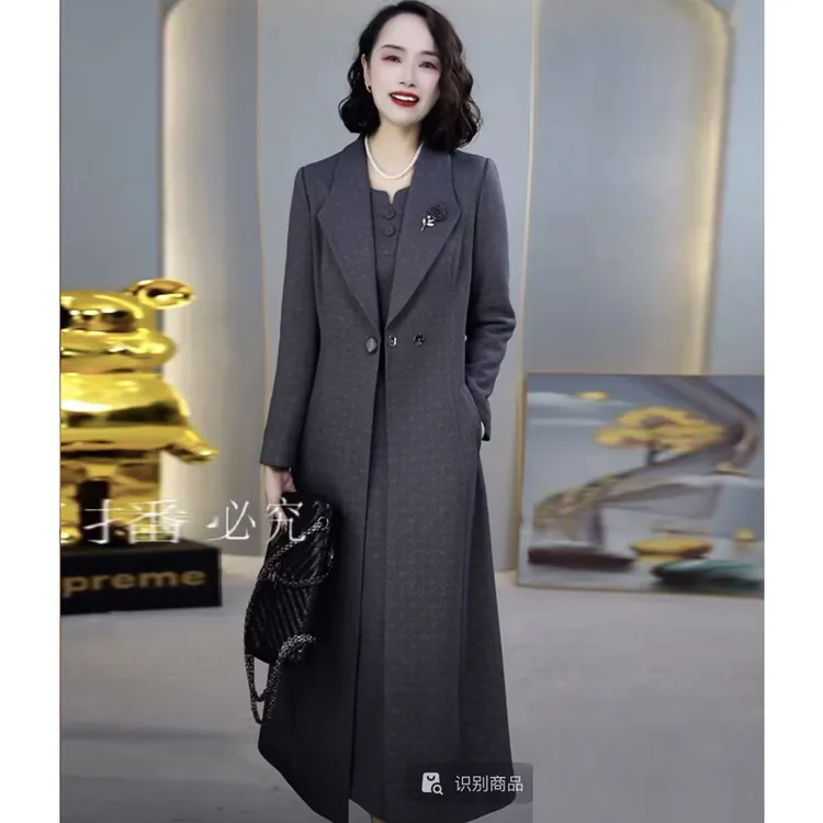 高档时尚套装女2025秋冬新款洋气格纹风衣长袖连衣裙两件套妈妈装
