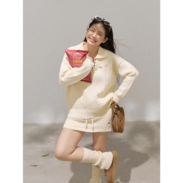 张大人【奶系温柔】大码女装微胖妹妹麻花针织毛衣半裙裤套装