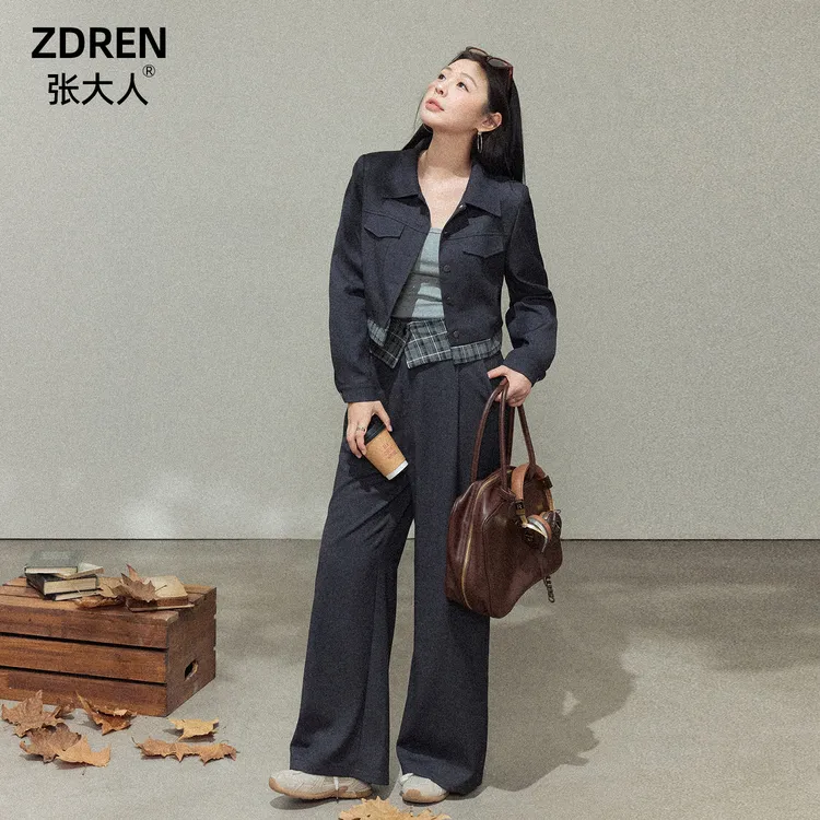 张大人【藤川渝里】大码女装微胖妹妹设计感深灰格拼接外套西裤套装