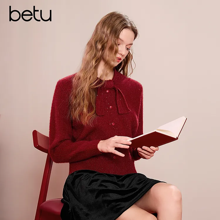 Betu/百图2025年冬季显瘦柔软舒适氛围感百搭新款毛衣2512X03