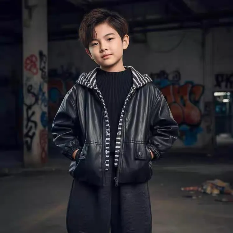 男童韩系潮流条纹假两件皮衣2025春秋中大童炸街百搭宽松夹克外套