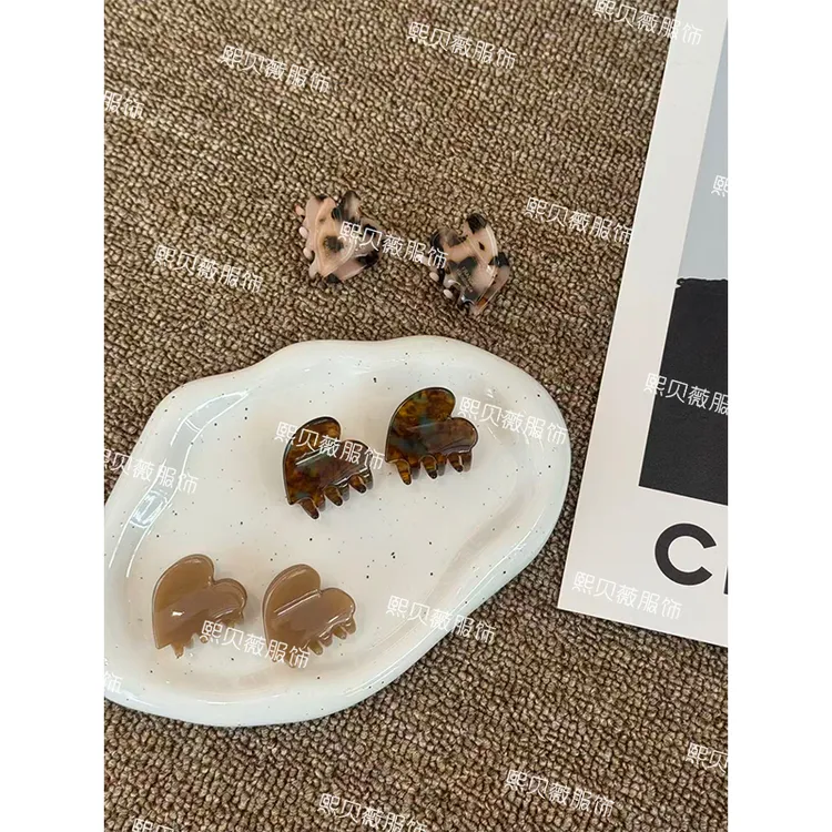 熙贝薇2  醋酸桃心小抓夹法式复古金标新款设计感百搭发夹 G5389