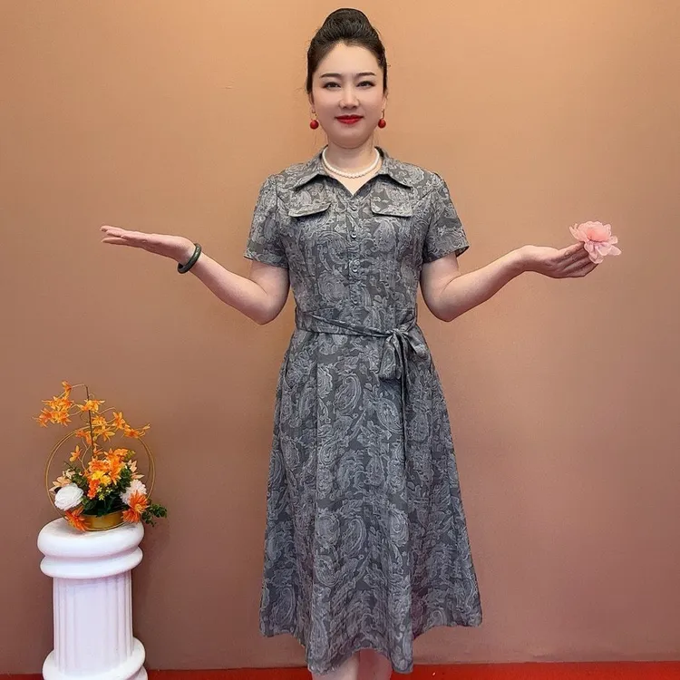 2025时尚中长款气质短袖连衣裙夏季减龄新款收腰妈妈裙子