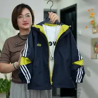 重工秋季新款童装潮流拼色假两件冲锋衣外套中大童休闲时尚冲锋衣