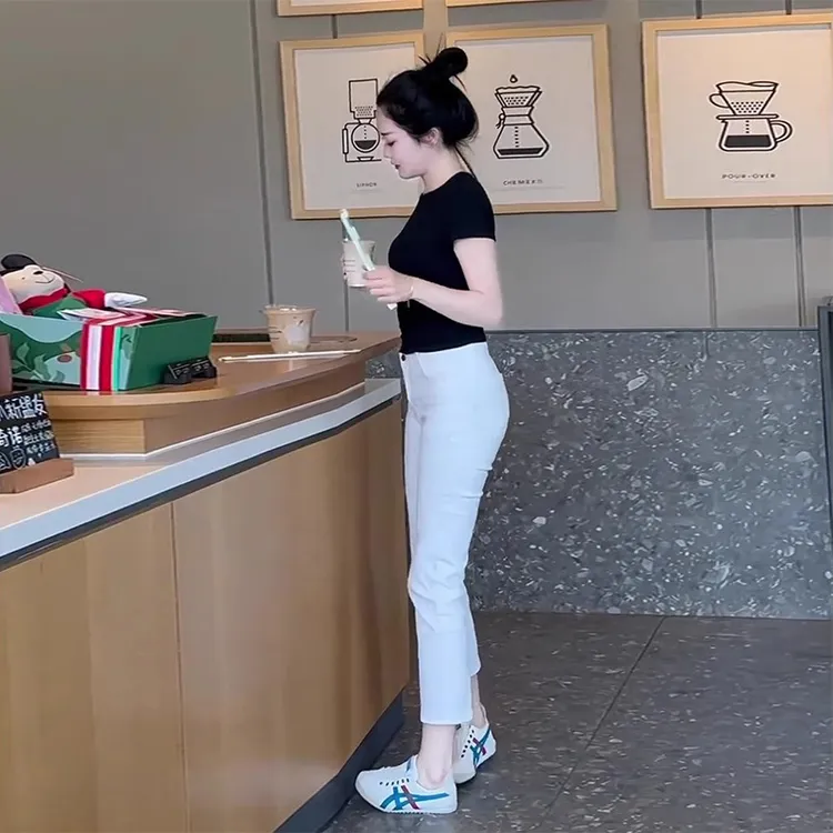 白色直筒牛仔裤女夏季薄款2025新款八分小个子九分窄版烟管法棍裤