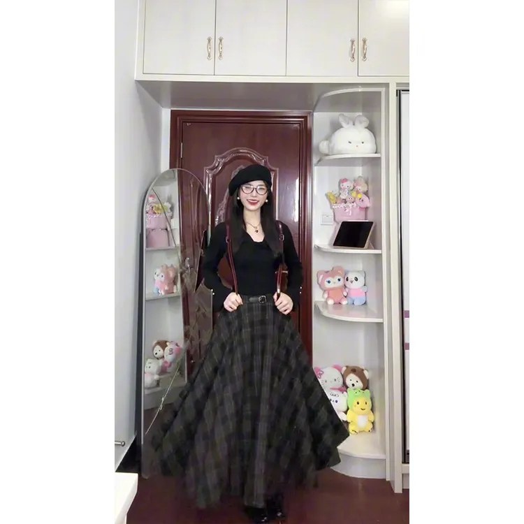 茶歇法式高腰半身裙女2025新款春秋今年流行的漂亮裙子设计感长裙