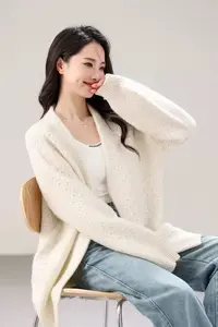 2025欧货重磅加厚790克100%山羊绒V领开衫外套 无染色羊绒衫