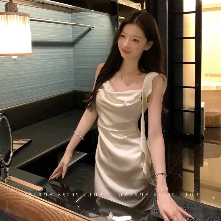 YOLI 张宥利 "宴会主角3.0"白色吊带连衣裙女夏修身缎面气质裙子
