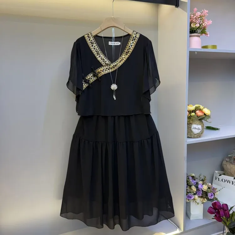 时尚2025新中式显瘦夏季新款时尚复古盘扣连衣裙