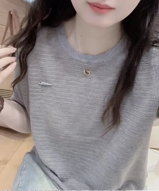 七言家 巨舒服！ins穿搭洋气小标灰色亚麻显瘦短袖@