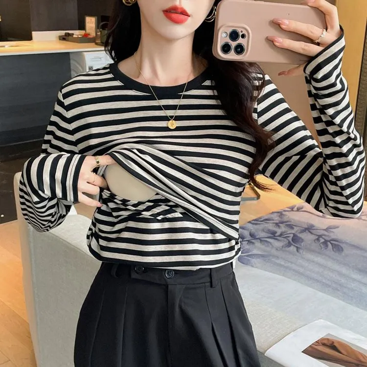 条纹哺乳上衣春季外出百搭纯棉打底喂奶衣服秋装产妇出院衣服潮