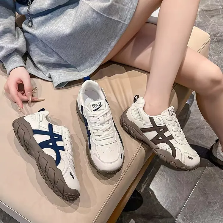 厚底德训鞋女款2025新款秋百搭复古休闲运动阿甘鞋软底轻便登山鞋