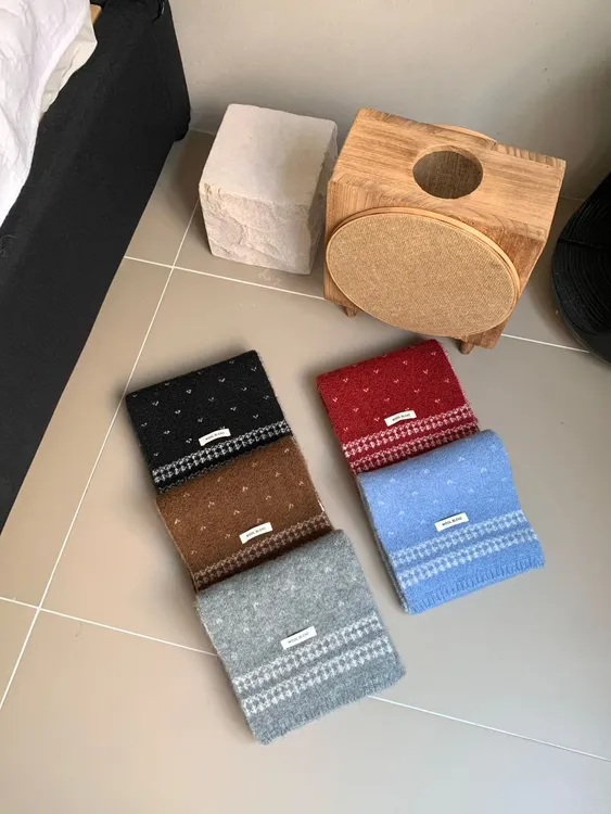 A575 羊毛混纺费尔岛保暖百搭围巾