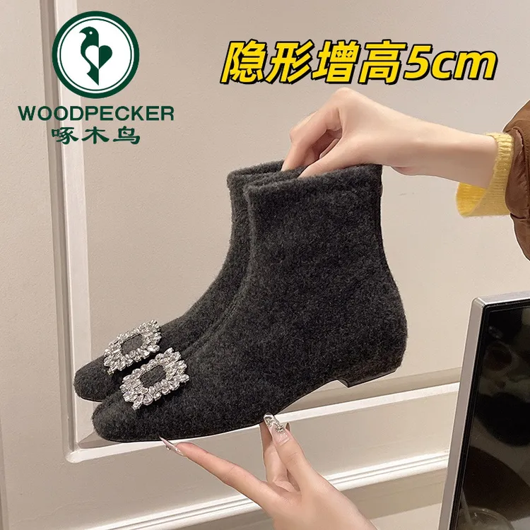 【啄木鸟】内增高方头2025秋冬新款水钻低跟靴加绒短靴时尚瘦瘦靴