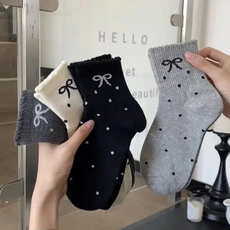袜子女新款四季常规款袜子百搭堆堆网红中筒波点蝴蝶结女袜花边袜