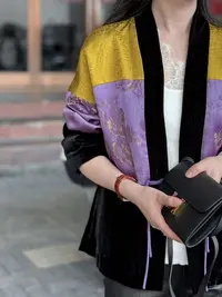 设计感盘扣拼色高级丝绒外套-干洗