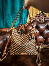 【颜色随机发】2025新款轻奢单肩斜挎棋盘格托特包23505【非大牌】