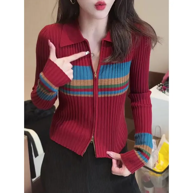 秋季新款翻领撞色拼接坑条针织衫女韩版拉链百搭短款毛衣休闲上衣