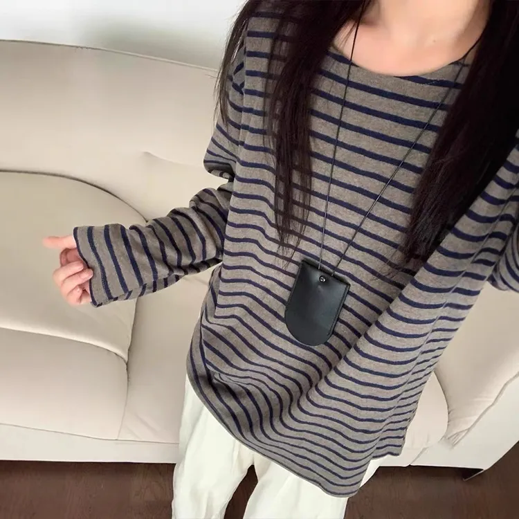 时尚百搭秋冬韩系宽松大码条纹磨毛长袖T恤女式显瘦软糯打底上衣