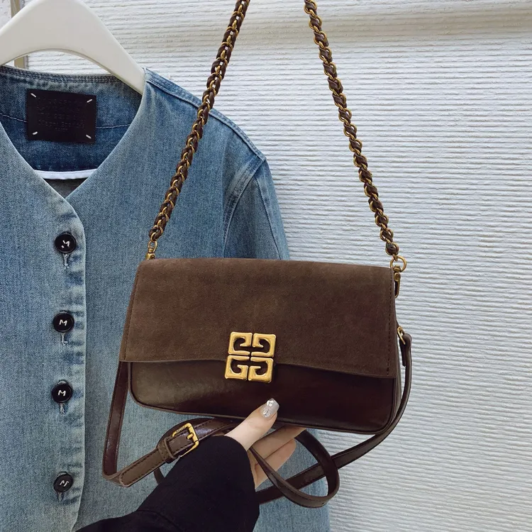 韩版复古磨砂小方包2025冬新款百搭单肩包链条腋下包斜挎小包包女