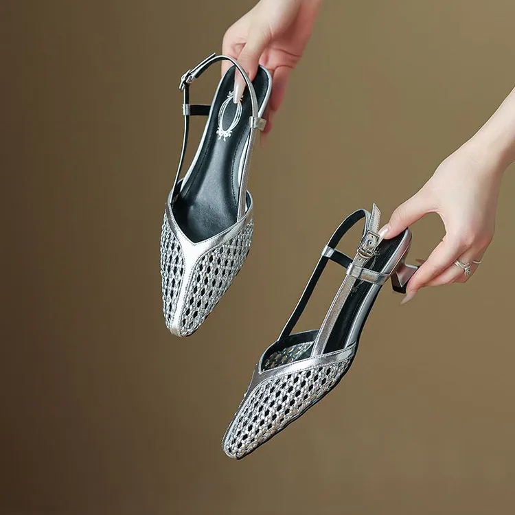 夏新款复古设计感气质编织透气尖头后空粗跟中跟优雅包头凉鞋女