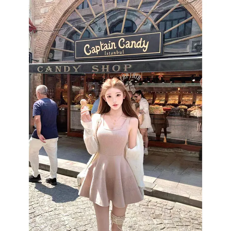 【新宿晚樱】韩系甜美少女无袖淡粉针织连衣裙显瘦收腰新款百搭裙子