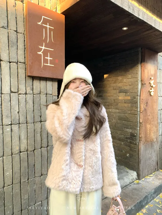 EIA一尧【元气桃桃】冬季毛茸茸保暖仿花狐毛外套气质韩系环保皮草