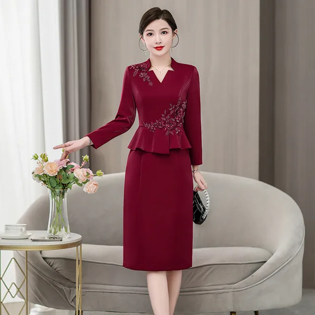 喜婆婆婚宴礼服连衣裙女早春秋2025新款气质修身妈妈婚礼敬酒裙子