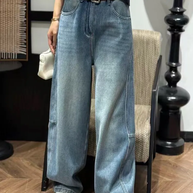 反季浅蓝色加绒弯刀牛仔裤女款百搭显瘦