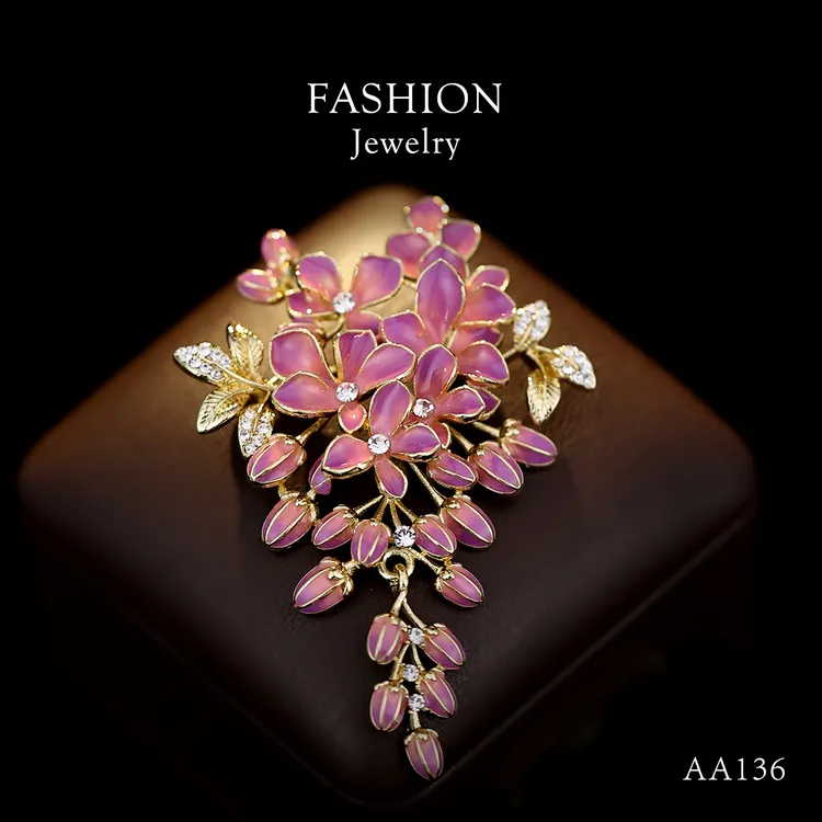 铜合金合成锆石胸针 高档轻奢女胸花大衣专用百搭别针AA136
