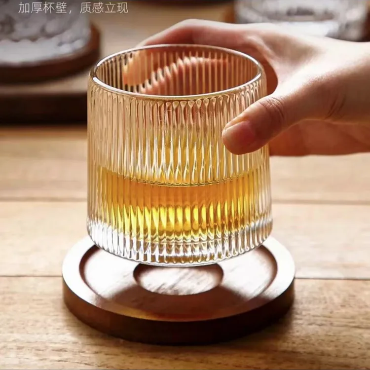 精选创意旋转不倒翁酒杯啤酒杯威士忌洋酒杯加厚玻璃水杯烈酒杯子